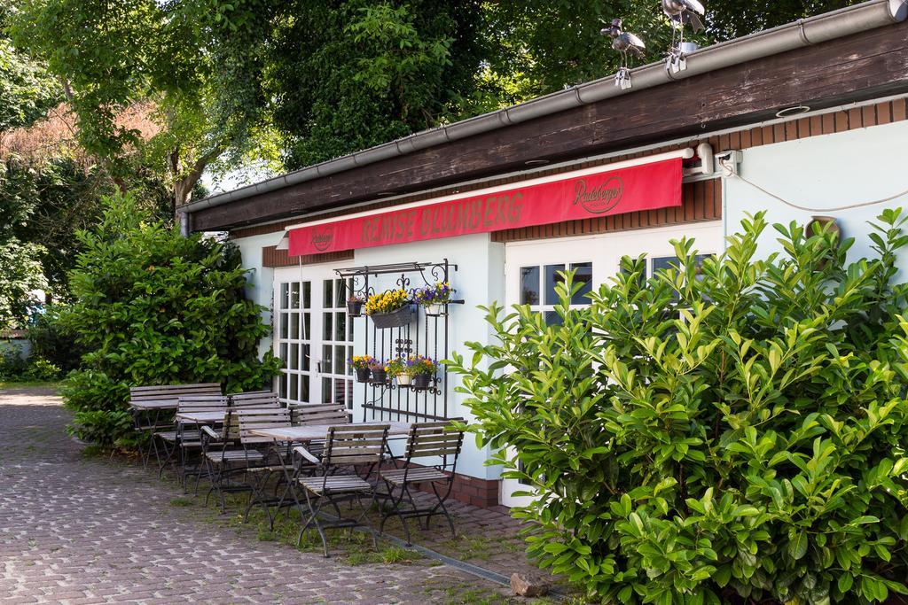 Remise Blumberg Hotel Potsdam Eksteriør billede